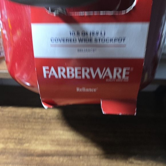 Farberware Red Nonstick Covered Stockpot 10.5 Qt New In Box - Picture 4 of 5